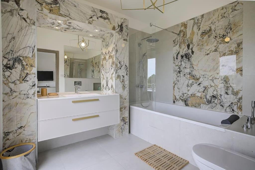 Villa Julia First Vallauris Luaran gambar